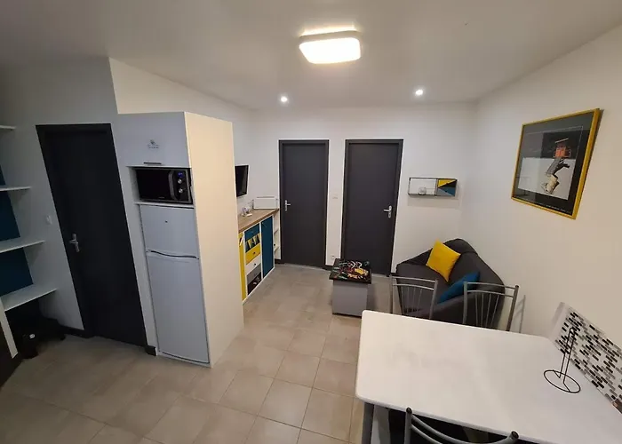 Maison 2 Chambres Parking Linge De Lit Fourni